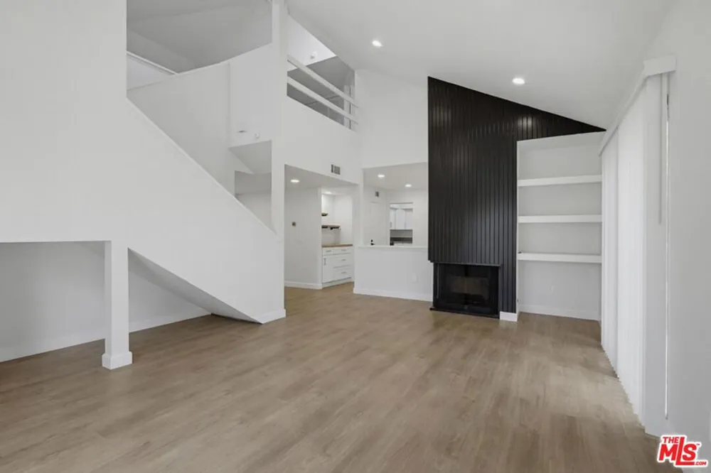 4225 Andros Circle Huntington Beach, CA 92649