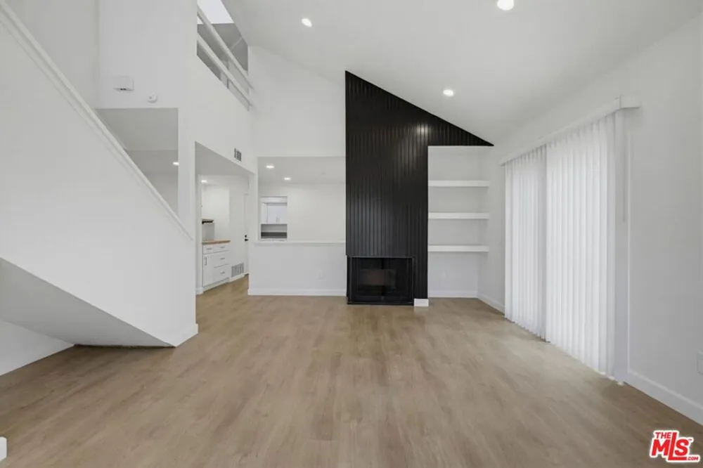 4225 Andros Circle Huntington Beach, CA 92649