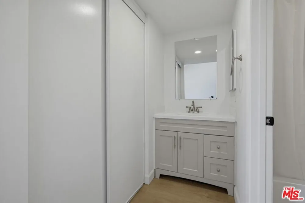 4225 Andros Circle Huntington Beach, CA 92649