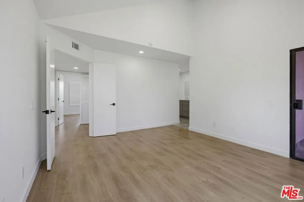 4225 Andros Circle Huntington Beach, CA 92649
