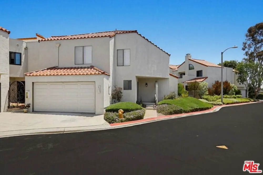 4225 Andros Circle Huntington Beach, CA 92649