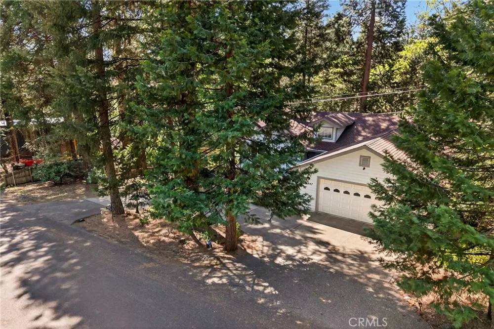 14847 Crescent Magalia, CA 95954