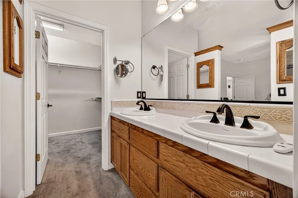 14847 Crescent Magalia, CA 95954