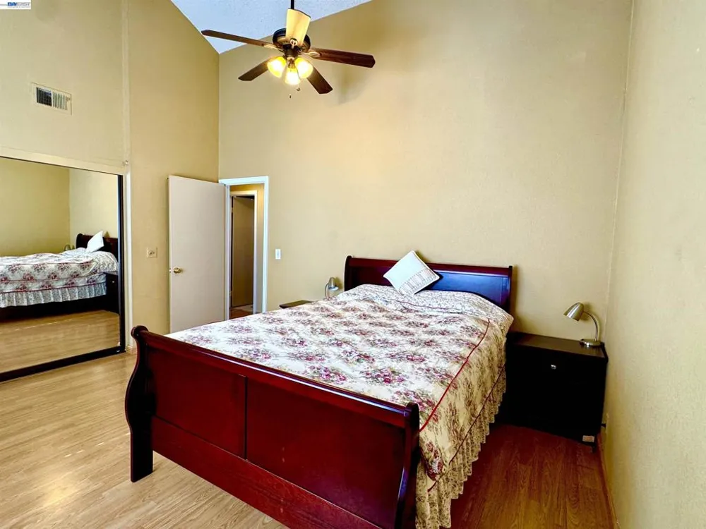 14382 Outrigger Dr San Leandro, CA 94577