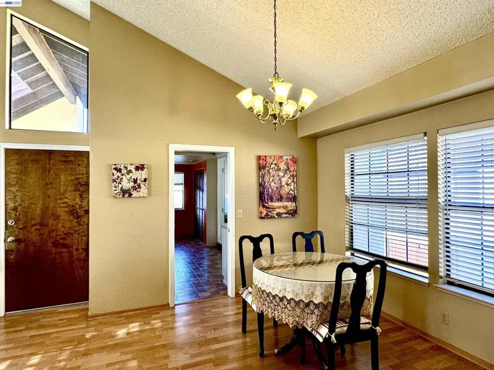 14382 Outrigger Dr San Leandro, CA 94577