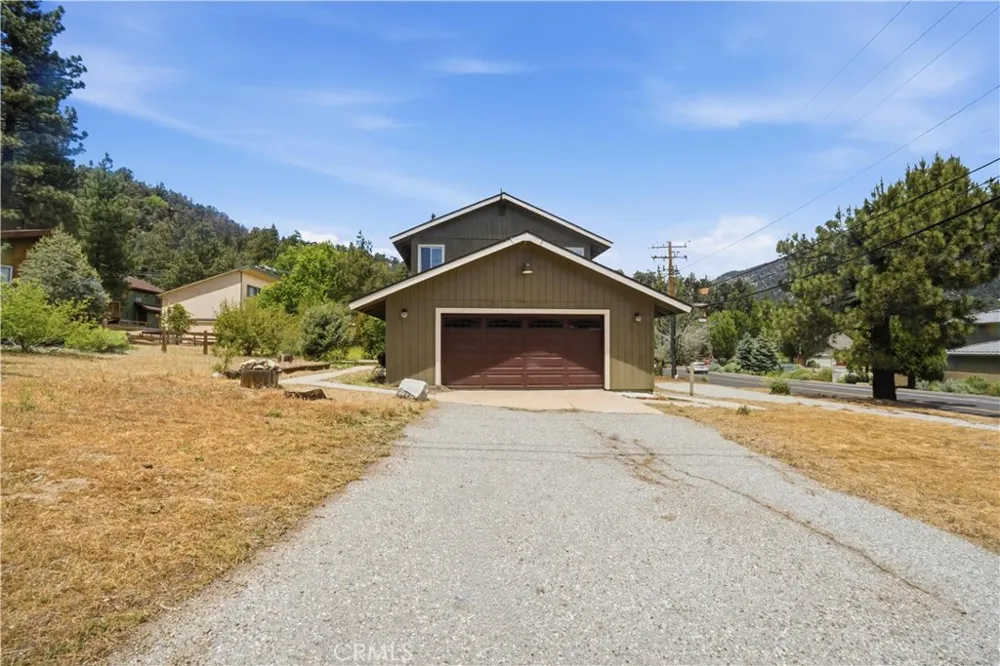 2325 Cypress Pine Mountain Club, CA 93222