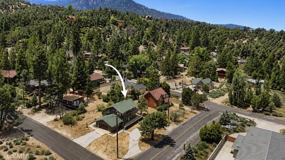 2325 Cypress Pine Mountain Club, CA 93222