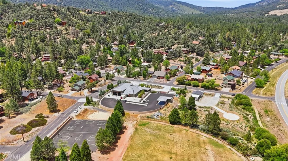 2325 Cypress Pine Mountain Club, CA 93222