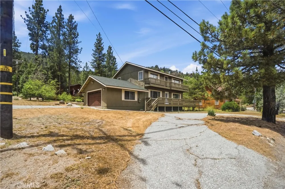 2325 Cypress Pine Mountain Club, CA 93222