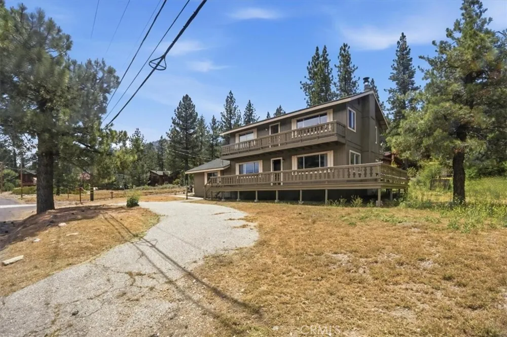 2325 Cypress Pine Mountain Club, CA 93222