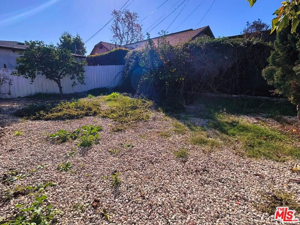 1109 Chester Avenue Inglewood, CA 90302