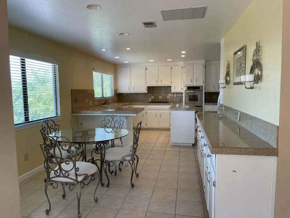 60 Franks Drive Hollister, CA 95023