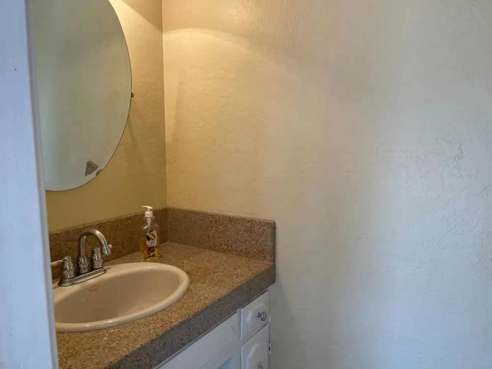 60 Franks Drive Hollister, CA 95023