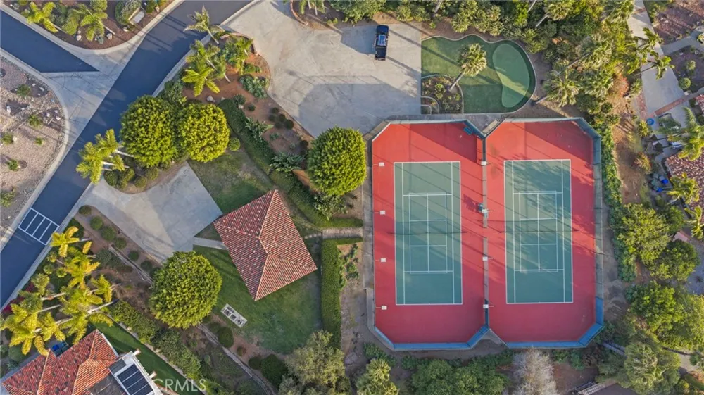 1726 Kings Road Vista, CA 92084