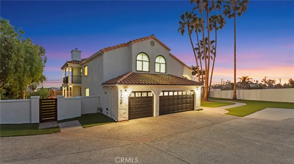 1726 Kings Road Vista, CA 92084
