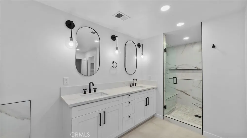 1726 Kings Road Vista, CA 92084