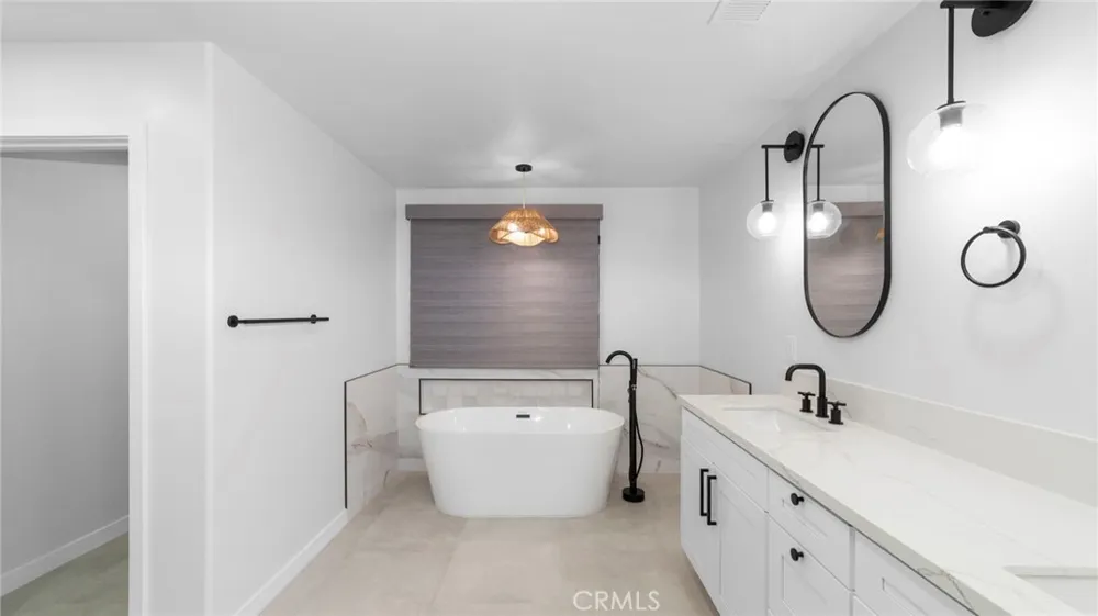 1726 Kings Road Vista, CA 92084