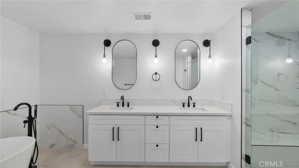 1726 Kings Road Vista, CA 92084
