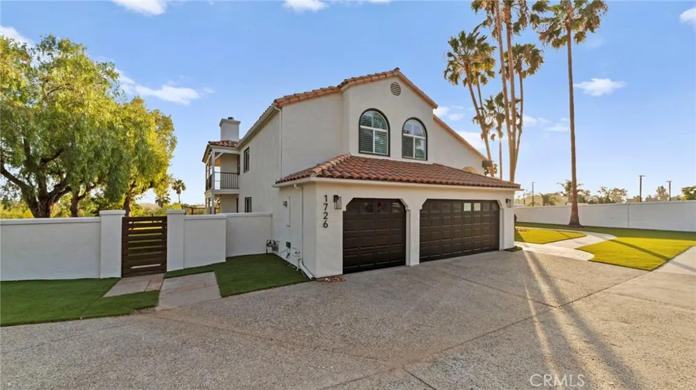 1726 Kings Road Vista, CA 92084