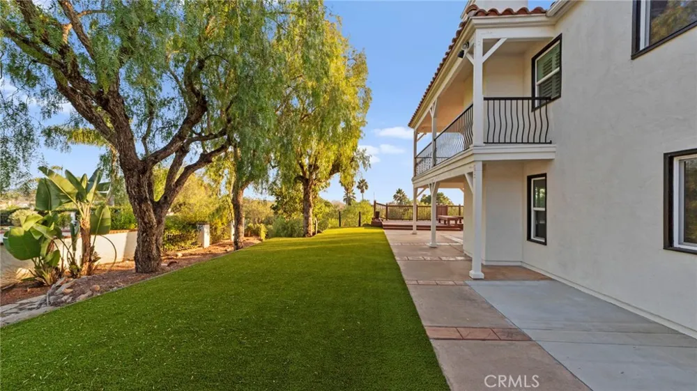 1726 Kings Road Vista, CA 92084