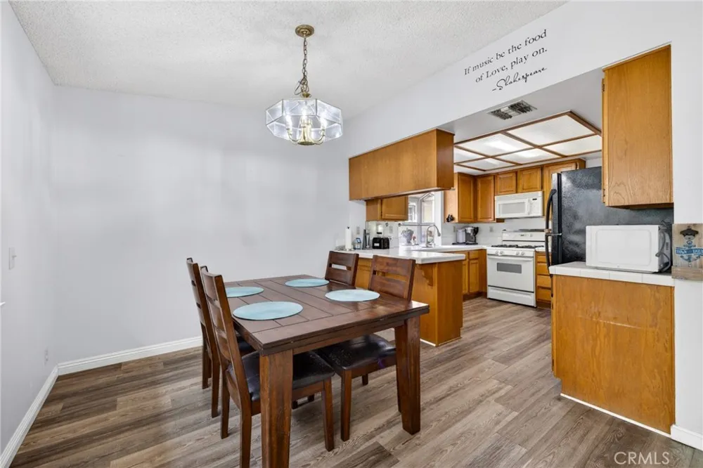 909 Shady Lane Glendora, CA 91740