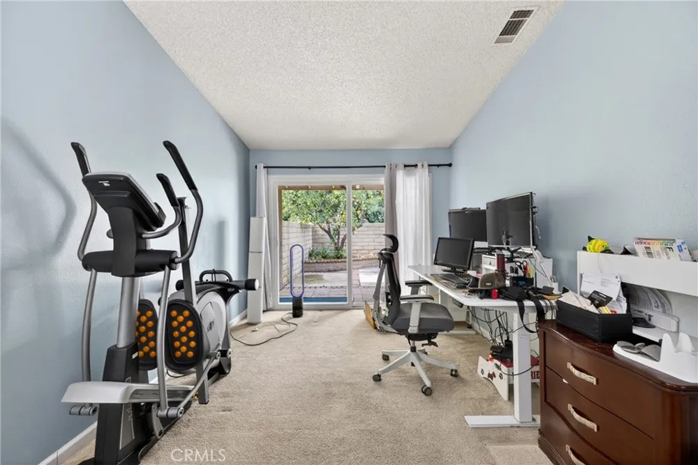 909 Shady Lane Glendora, CA 91740