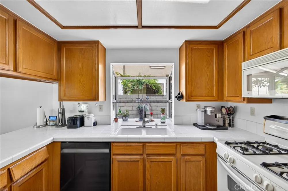 909 Shady Lane Glendora, CA 91740