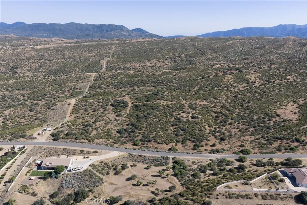 9785 Whitehaven Hesperia, CA 92344