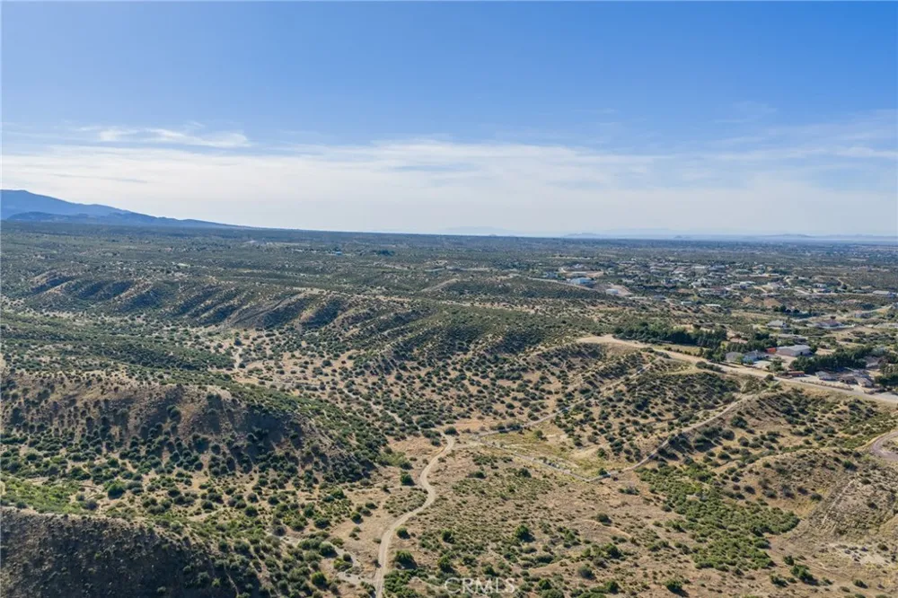 9785 Whitehaven Hesperia, CA 92344