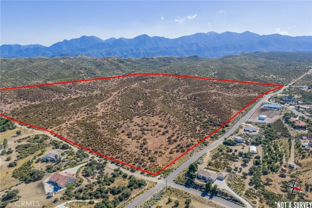 9785 Whitehaven Hesperia, CA 92344