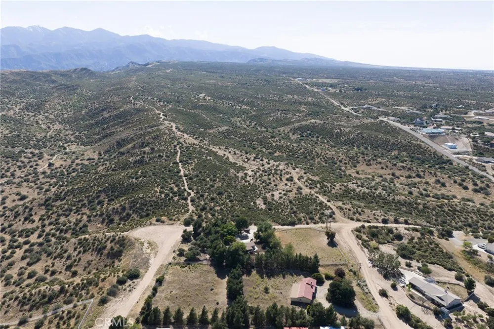 9785 Whitehaven Hesperia, CA 92344