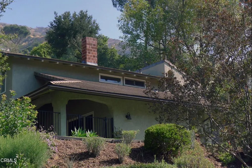 579 Acacia Street Sierra Madre, CA 91024