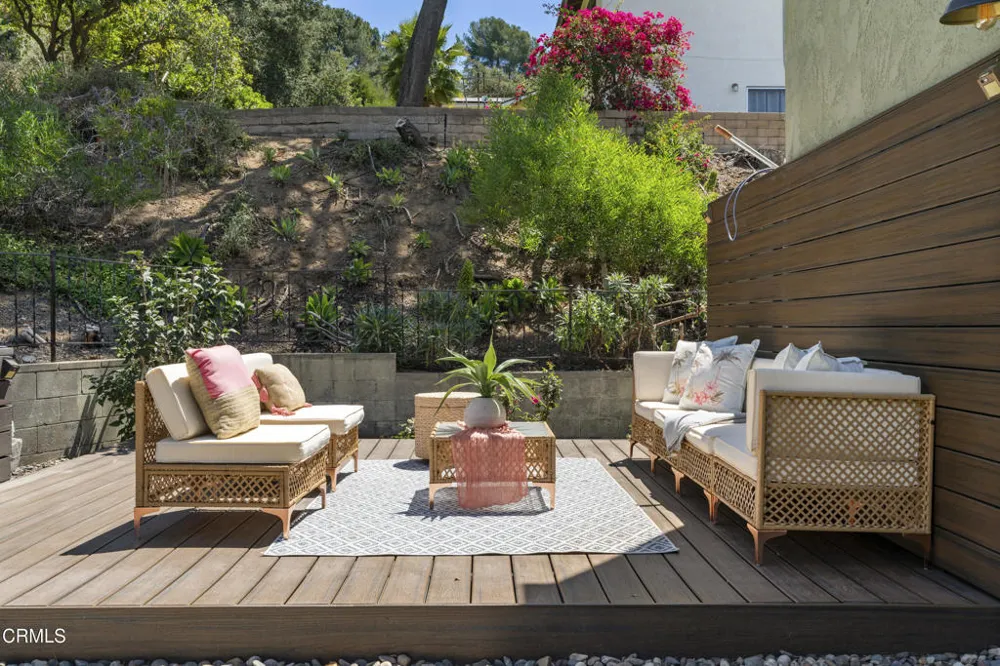 579 Acacia Street Sierra Madre, CA 91024
