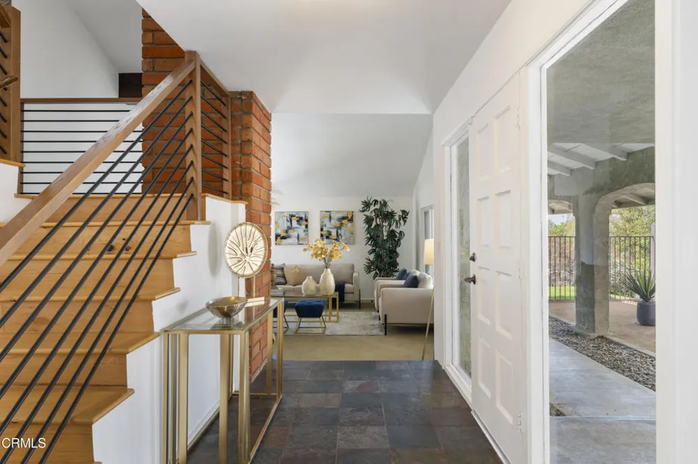 579 Acacia Street Sierra Madre, CA 91024