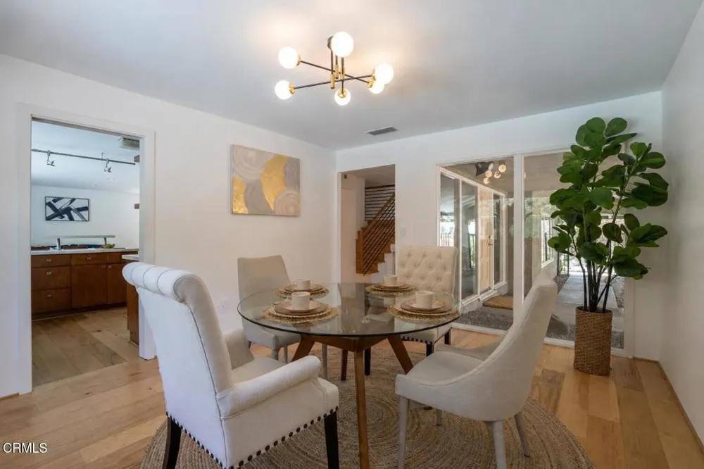 579 Acacia Street Sierra Madre, CA 91024