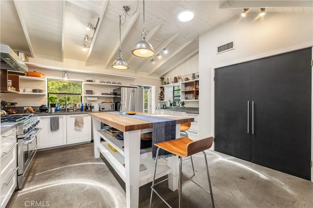 2361 Pelham Los Angeles, CA 90064