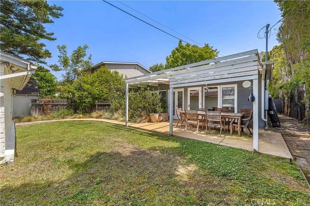 2361 Pelham Los Angeles, CA 90064