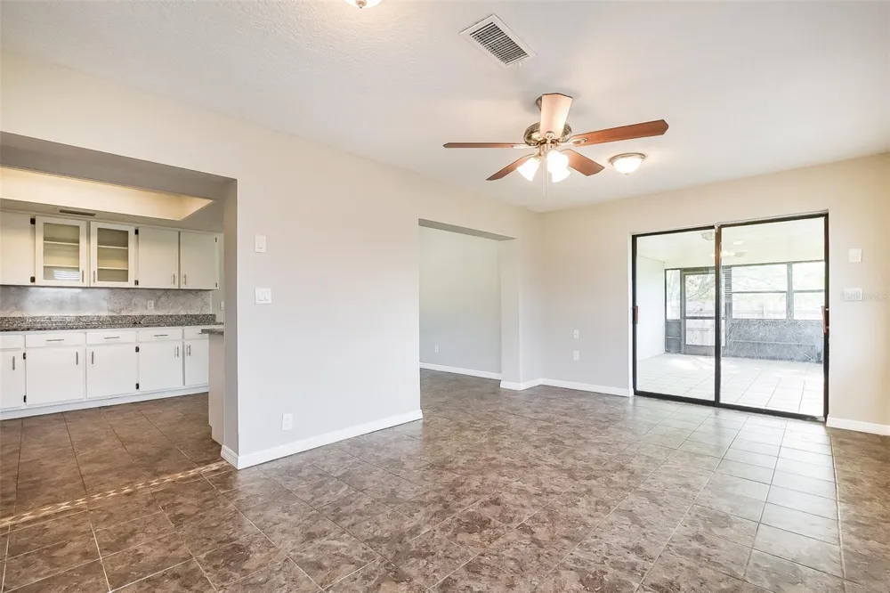 2072 DUMAS DRIVE Deltona, FL 32738