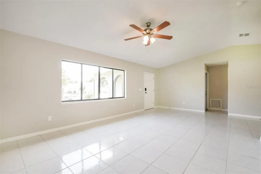 2072 DUMAS DRIVE Deltona, FL 32738