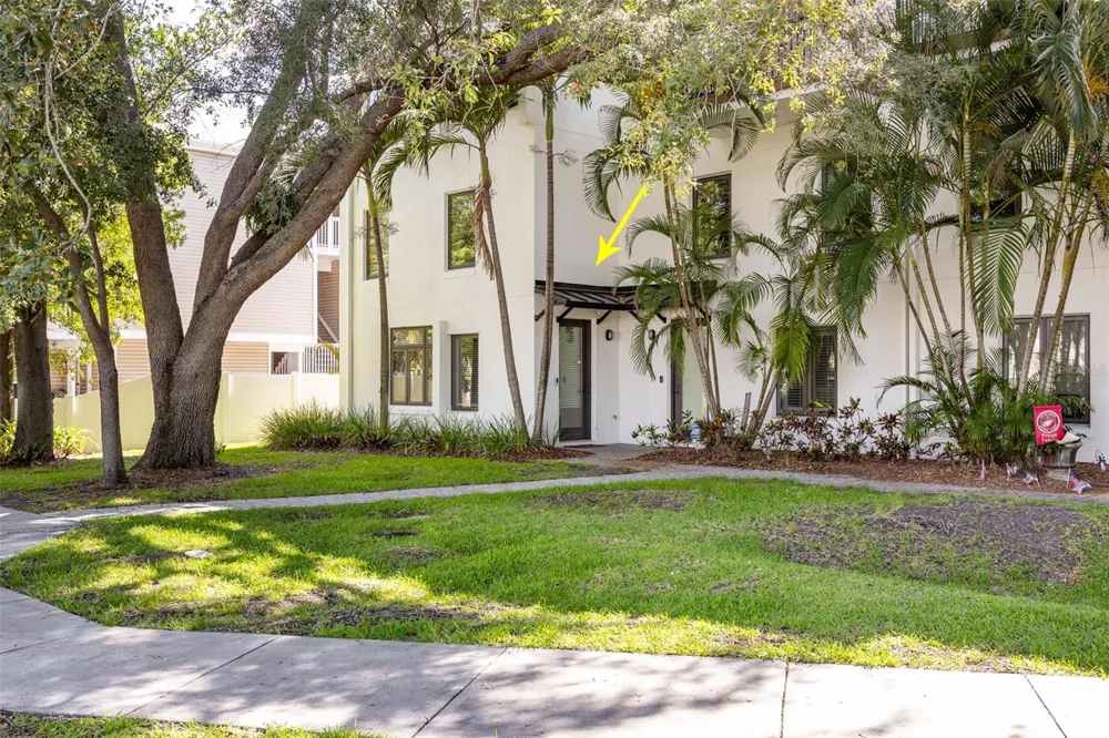 512 S GLEN AVENUE Tampa, FL 33609
