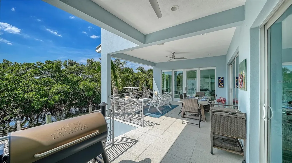 705 JUNGLE QUEEN WAY Longboat Key, FL 34228