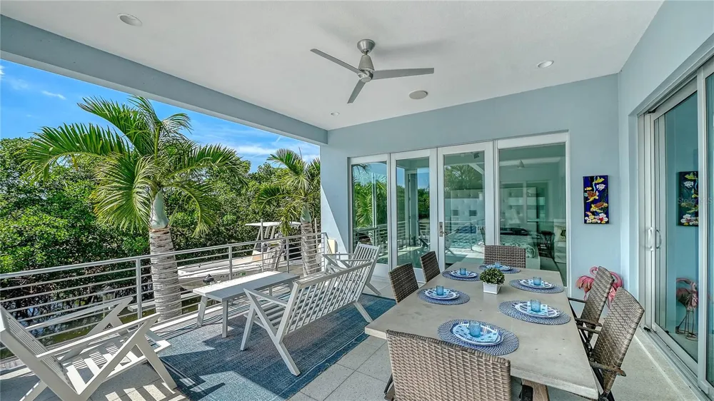705 JUNGLE QUEEN WAY Longboat Key, FL 34228