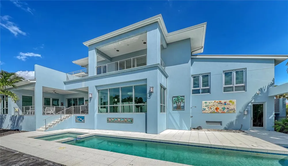 705 JUNGLE QUEEN WAY Longboat Key, FL 34228