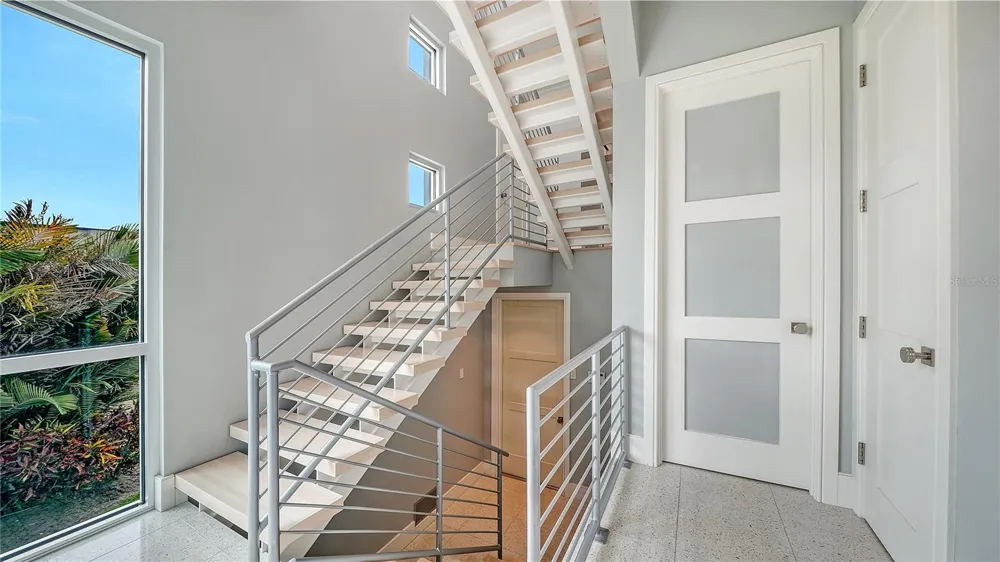 705 JUNGLE QUEEN WAY Longboat Key, FL 34228