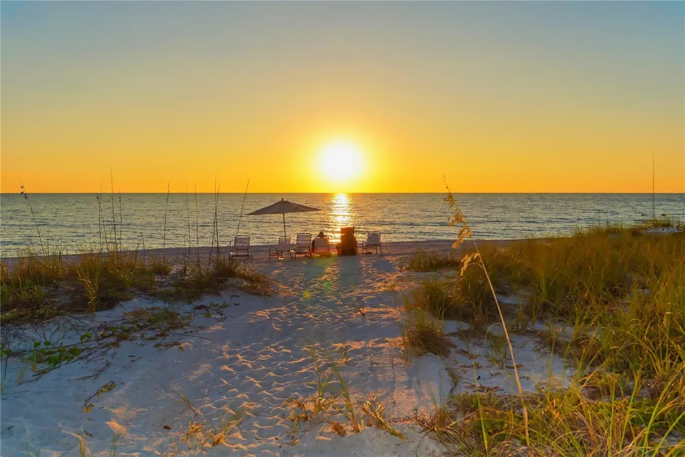 705 JUNGLE QUEEN WAY Longboat Key, FL 34228