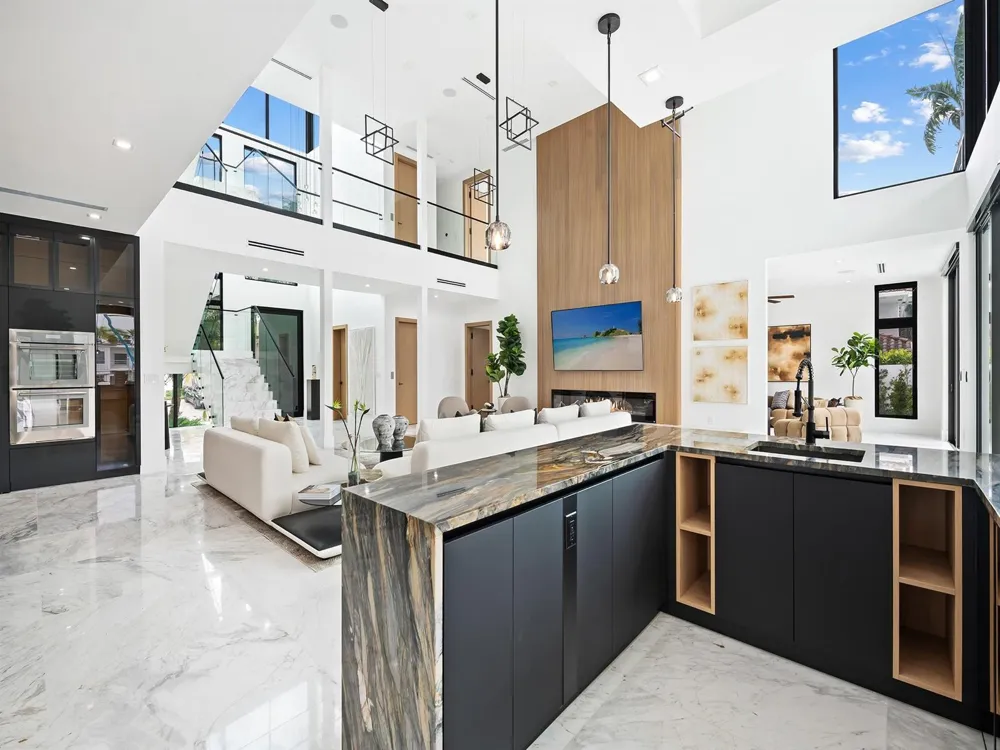111 Fiesta Way Fort Lauderdale, FL 33301