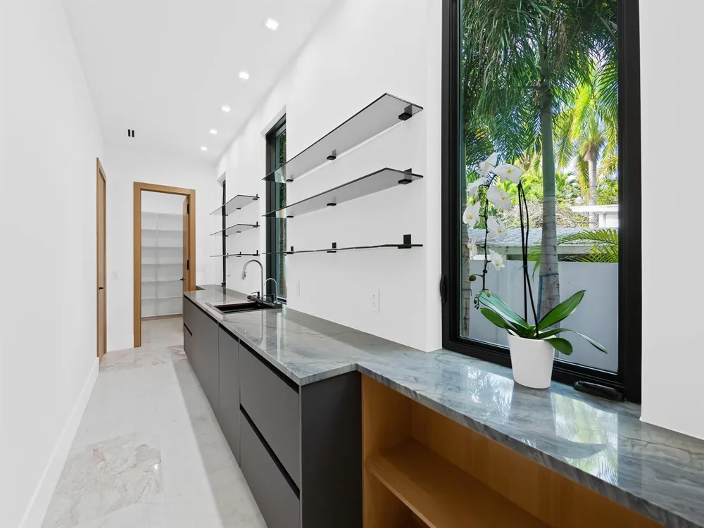 111 Fiesta Way Fort Lauderdale, FL 33301