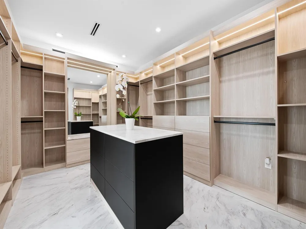 111 Fiesta Way Fort Lauderdale, FL 33301
