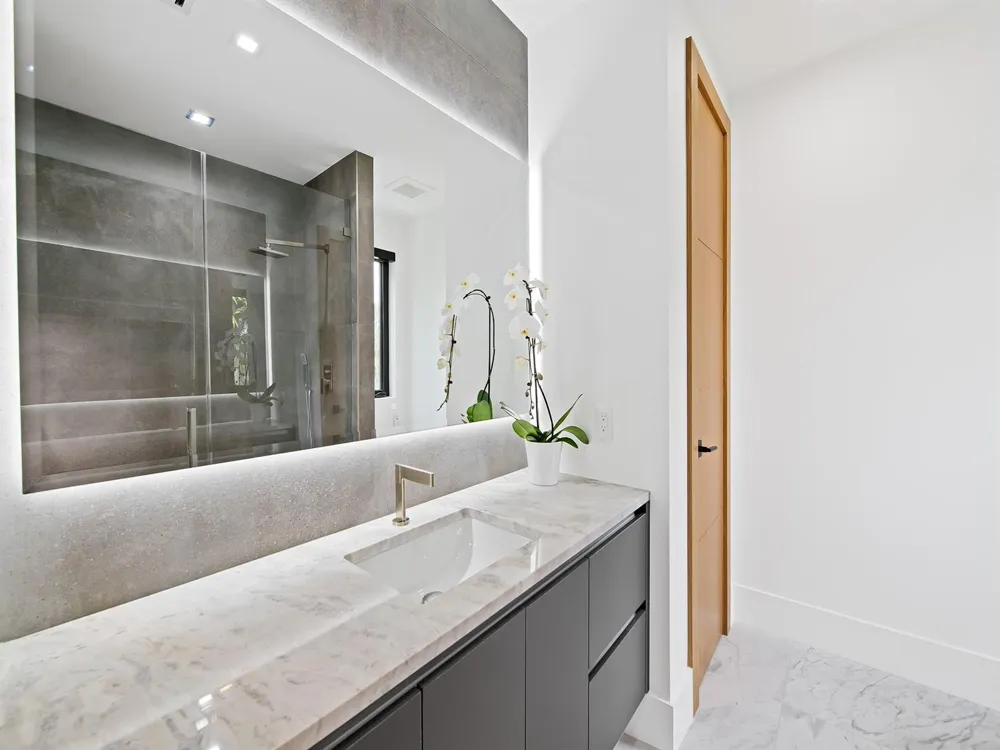 111 Fiesta Way Fort Lauderdale, FL 33301