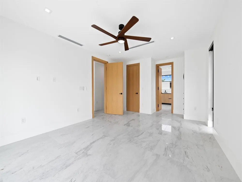 111 Fiesta Way Fort Lauderdale, FL 33301